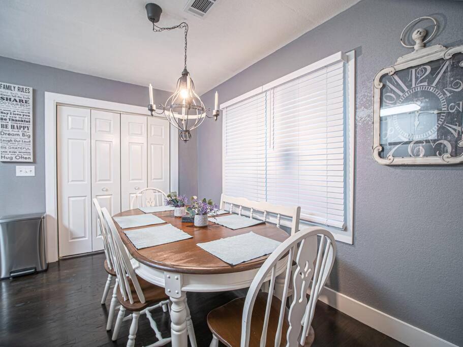 Homey Bungalow Convenient To Marietta And I-75! Luaran gambar